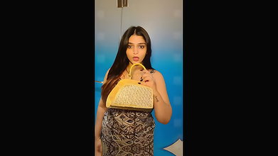 Come Touch This – Killer Cleavage, Smooth Body & Horny Glow 2