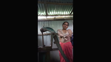 Beautiful Bigboob Village Bhabi Showing & Fingering Updates 16